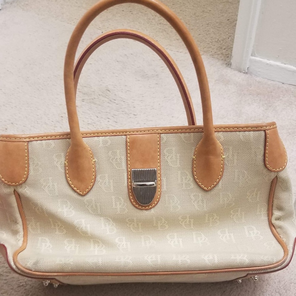 Dooney & Bourke small handbag